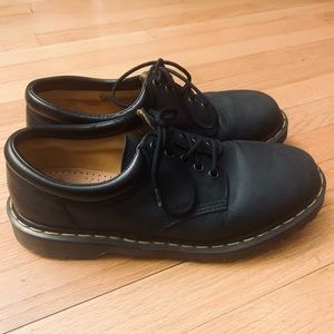Dr. Martens Men’s 8053 Black Leather Crazy Horse 5 Eye Casual Shoes US 10